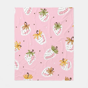 Cute Strawberries vintage Seamless pattern. Fruit Fleece Blanket