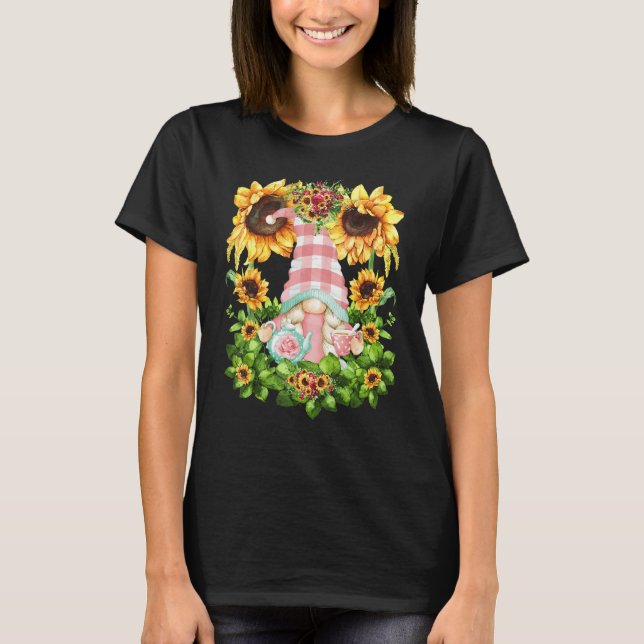 Cute Sunflower Mom Gnome Graphic For Women And Tea T-Shirt (Front)