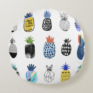 Cute textured pineapples, vintage collection. round cushion