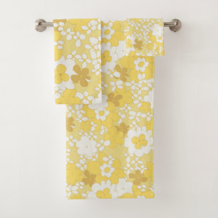 Cute vintage 60s flowers on yellow bath towel set