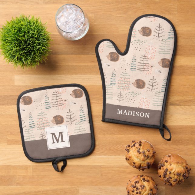 Cute Woodland Hedgehog Pattern Oven Mitt & Pot Holder Set (Top Down)
