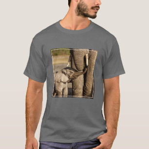 Cutest Baby Animals   Baby Elephant & Mama T-Shirt