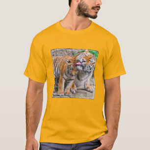 Cutest Baby Animals Siberian Tiger Family T-Shirt