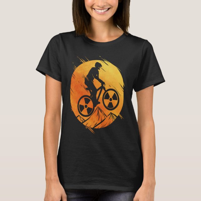 Cyclist mountain bike for bike tour bike T-Shirt (Front)