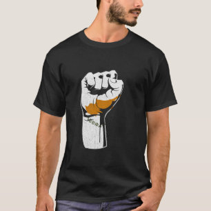 Cyprus Handfist Cypriot Roots Cypriot Pride Cyprio T-Shirt