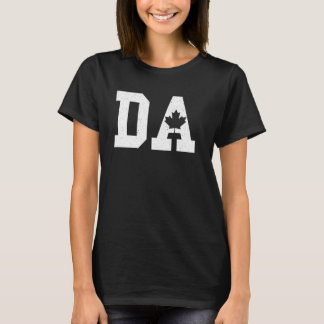 DA Letter D and A Capital Alphabet Canada Maple Le T-Shirt