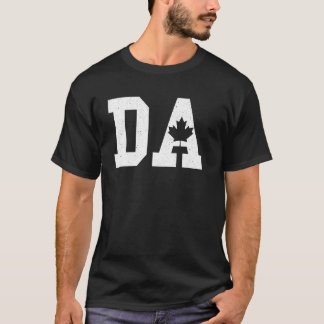 DA Letter D and A Capital Alphabet Canada Maple Le T-Shirt