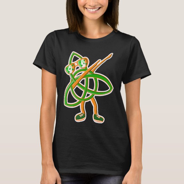 Dabbing Irish Celtic Knot St Patricks Day Irish An T-Shirt (Front)