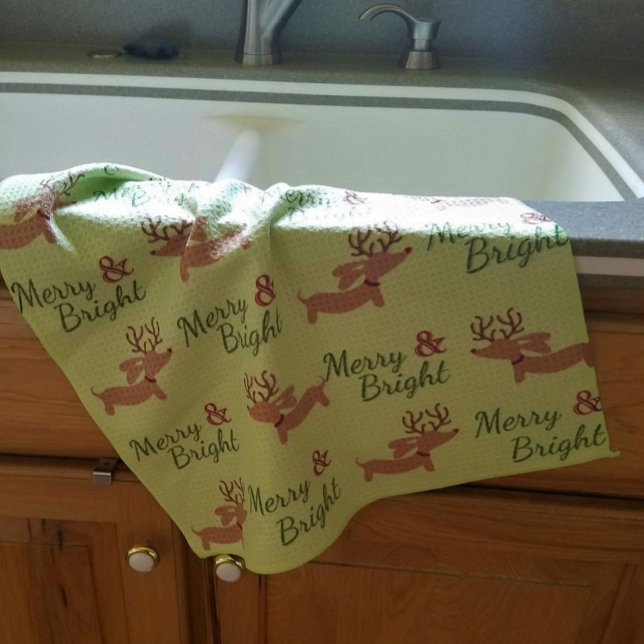Dachshund Christmas Merry Dish Kitchen Towel (Merry & Bright Dachshund Christmas Dish Towel - Hostess or white elephant gift ideas)