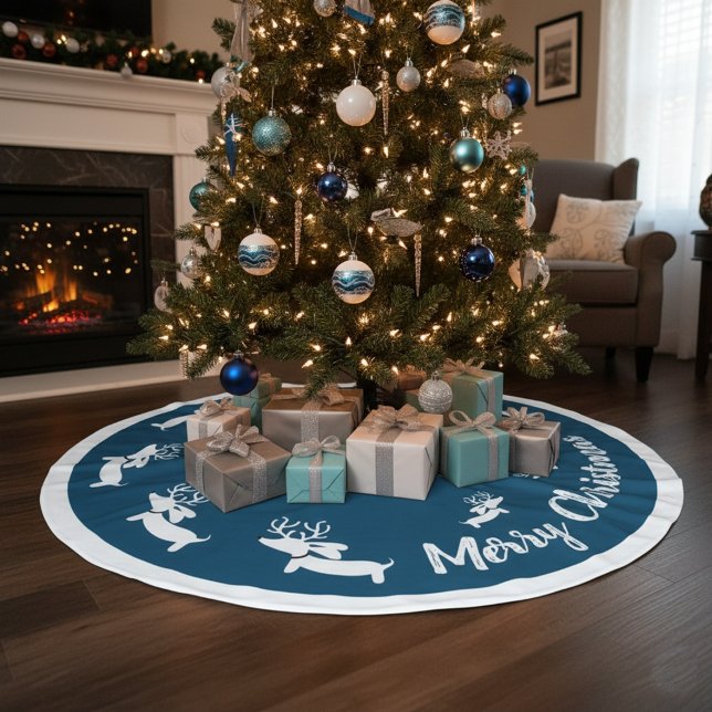 Dachshund Christmas Tree Skirt Navy Christmas (Wiener dog Christmas Tree skirt in blue)
