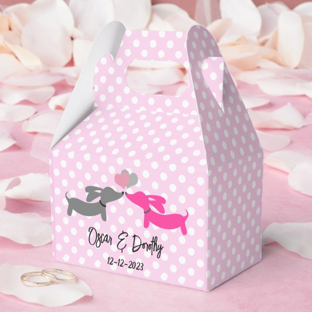 Dachshund Love Wedding Kiss Personalise  Favour Box (Wedding)