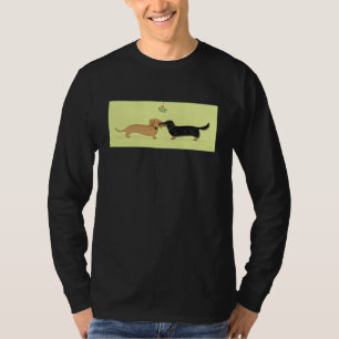 Dachshund Mistletoe Kiss - Wiener Dog Christmas T-Shirt
