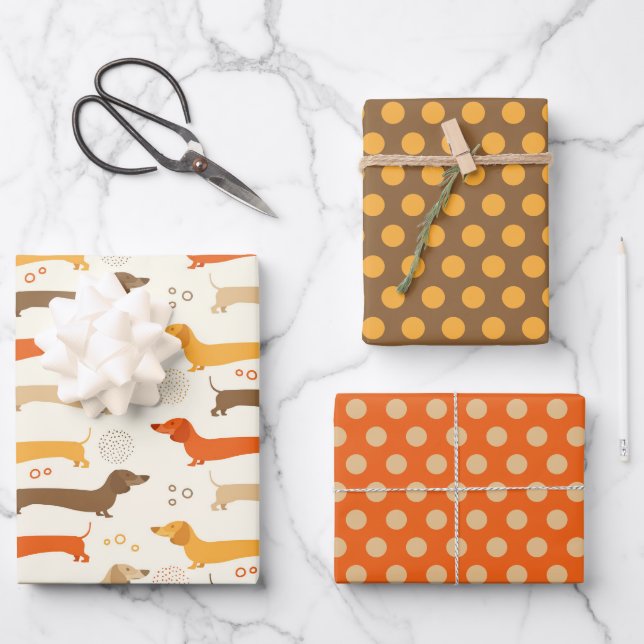 Dachshunds and Polka Dots Wrapping Paper Set (Front)