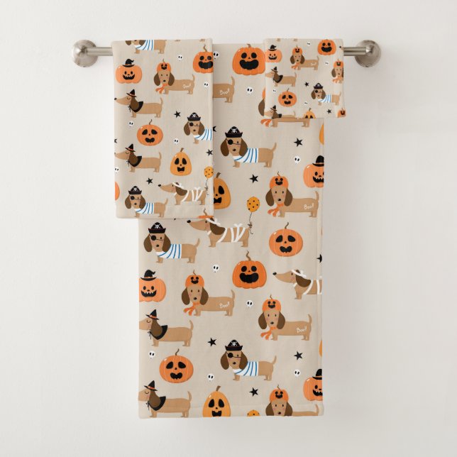 Dachshunds in Halloween Costumes Pattern Bath Towel Set (Insitu)