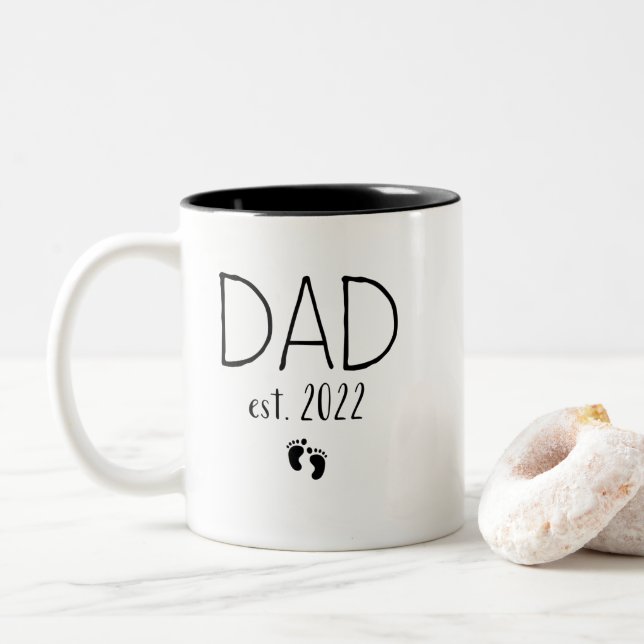 Dad est 2022 new daddy fathers day baby pregnancy Two-Tone coffee mug (With Donut)