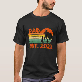 Dad Established 2021 Est New Dad Daddy Father Gift T-Shirt