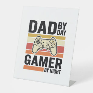 Dad Gamer Vintage Controller T-Shirt Design_1 Pedestal Sign