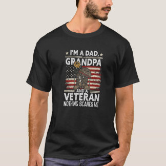 Dad Grandpa And A Veteran Proud American Veteran G T-Shirt