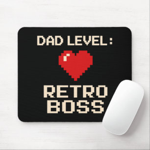 Dad Level: Retro Gaming Boss Design Mouse Mat