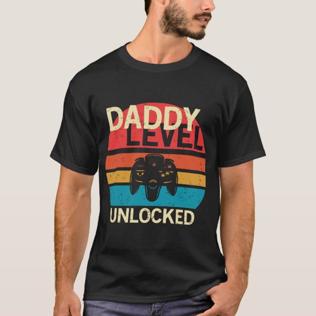 Daddy Level Unlocked Funny New Dad, Gaming Design, T-Shirt (Front)
