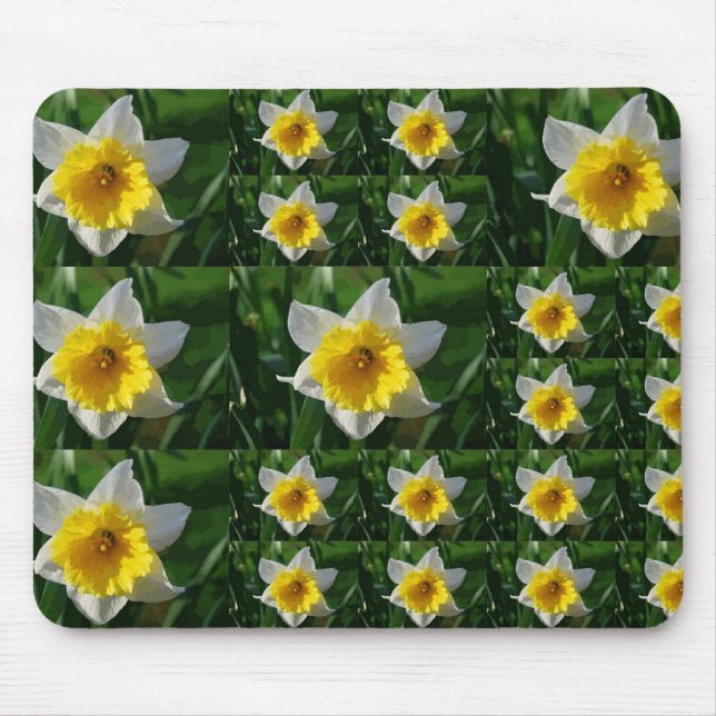 Daffodil Tic Tac Toe Mouse Mat (Front)