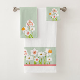 Daffodils on a Bathroom Towel Set