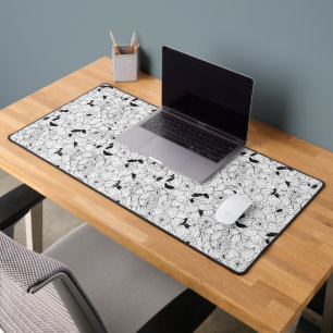 Daffodils spring floral pattern desk mat