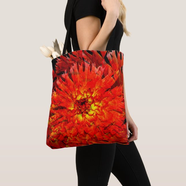 Dahlia spread...... tote bag (Close Up)