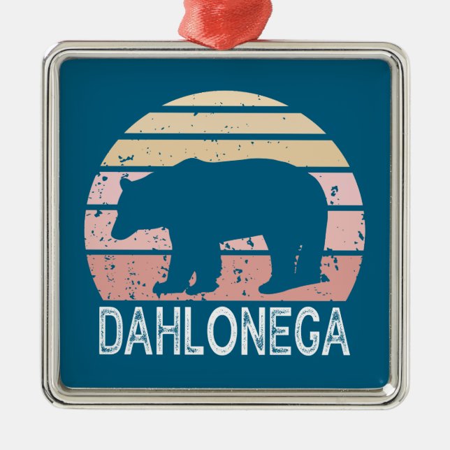 Dahlonega Georgia Retro Bear Metal Tree Decoration (Front)