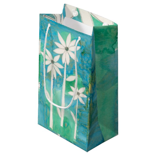 Dainty Daisies II Small Gift Bag (Front Angled)