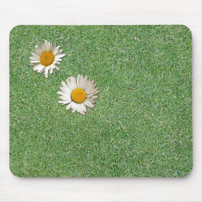 Daisies in the Grass Mouse Mat (Front)