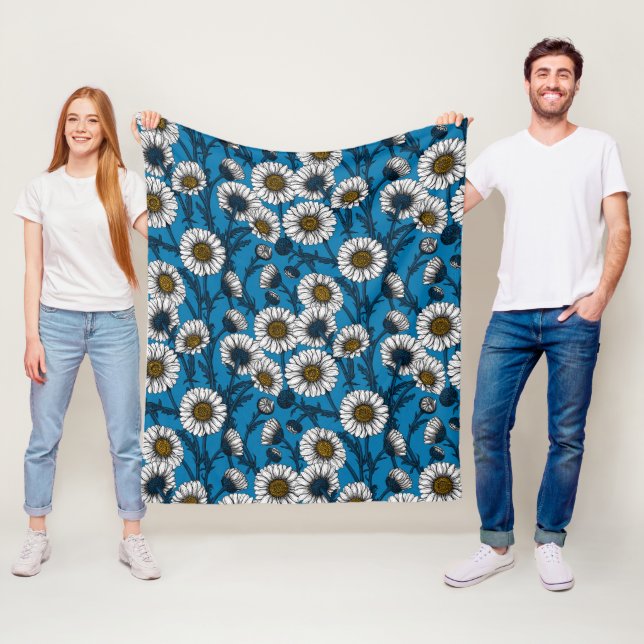 Daisies on blue fleece blanket (In Situ)