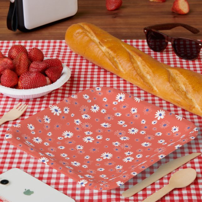 Daisies Red White Blue Floral Pattern Paper Plate (Picnic)
