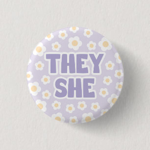Daisies They/She Pronouns in Purple 3 Cm Round Badge
