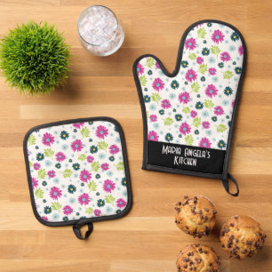 Daisies Whimsical Stylised Floral Flower Pattern Oven Mitt & Pot Holder Set