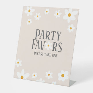 Daisy 1st Birthday Party Favours Sign