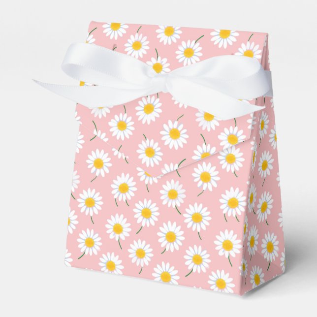 Daisy Delight: Party Favours in Pink Bloom Favour Box (Front Side)