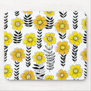 Daisy doodles in yellow and black mouse mat