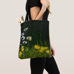 Daisy Dream: Beautiful Floral Nature Tote Bag