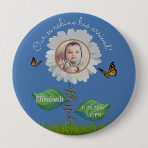 Daisy flower birth announcement personalised photo 10 cm round badge