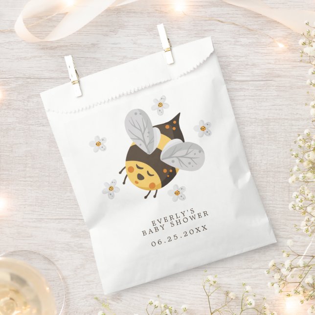 Daisy Flower Bumblebee Bee Green Baby Shower Favour Bags (Clipped)