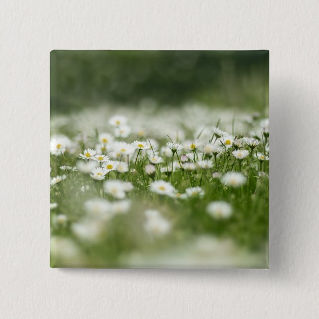 Daisy Meadow 15 Cm Square Badge (Front)