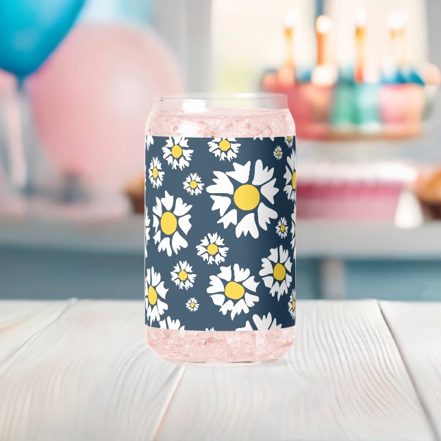 Daisy Pattern, Floral Pattern, White Daisies Can Glass (Insitu (Baby Shower))