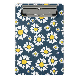 Daisy Pattern, Floral Pattern, White Daisies Mini Clipboard