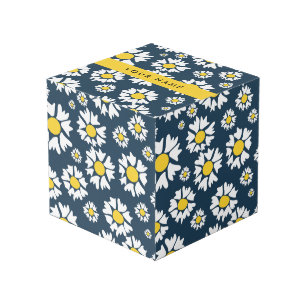 Daisy Pattern, White Daisies, Your Name Cube