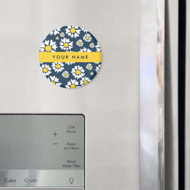Daisy Pattern, White Daisies, Your Name Magnet (In Situ (Fridge))