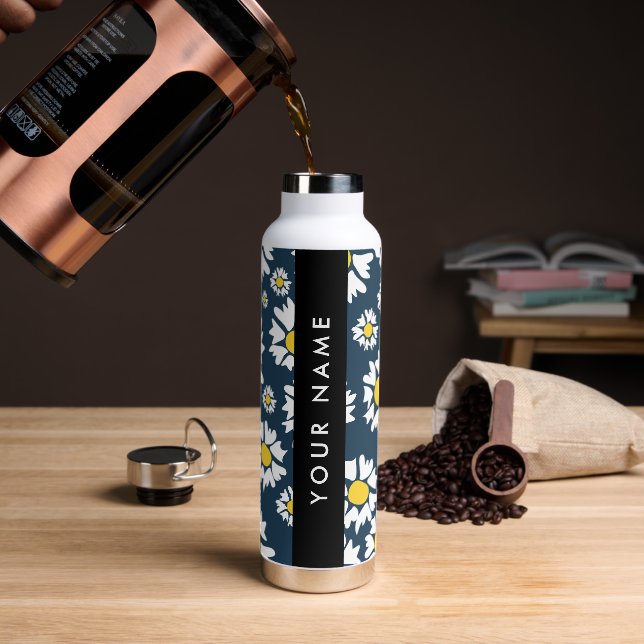 Daisy Pattern, White Daisies, Your Name Water Bottle (Coffee)