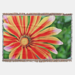 Daisy Petals Throw Blanket