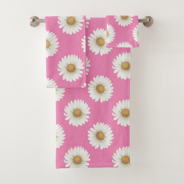 Daisy Pink Bath Towel Set (Insitu)