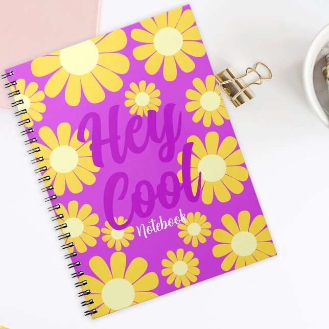 Daisy Yellow Maganta Notebook (Lovely and vibrant daisy design notebook)